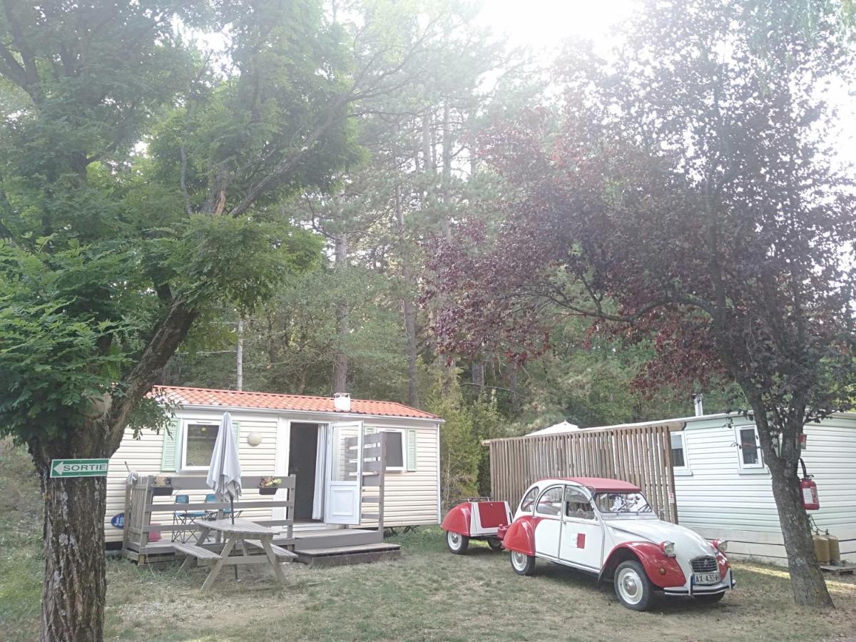 camping du lac Saint-Julien-du-Verdon Bagian luar foto