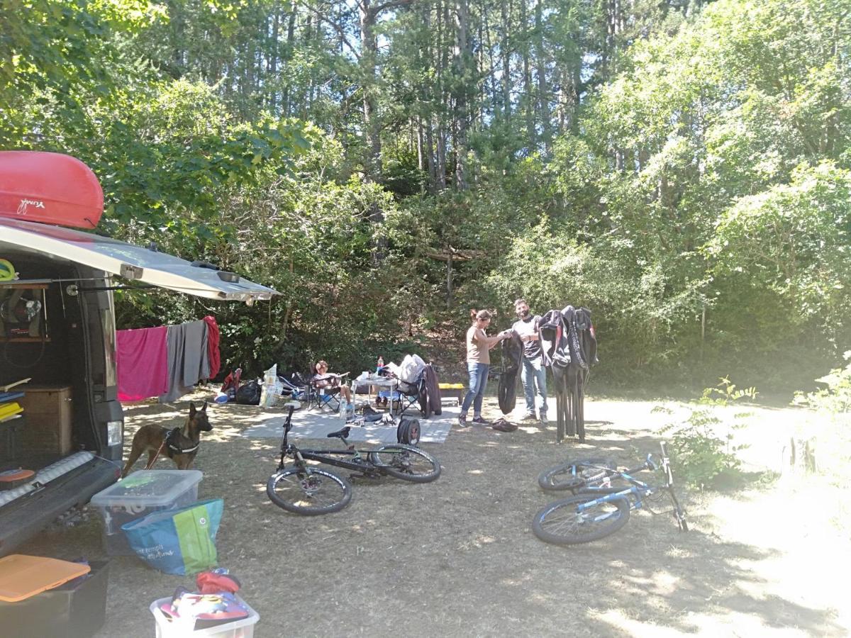 camping du lac Saint-Julien-du-Verdon Bagian luar foto